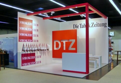 01_Messestand_Wiederaufbau_DTZ_Deutsche_Tabakzeitung_Smokers_Club_Konradin_Intertabac_Knoeppel_x730